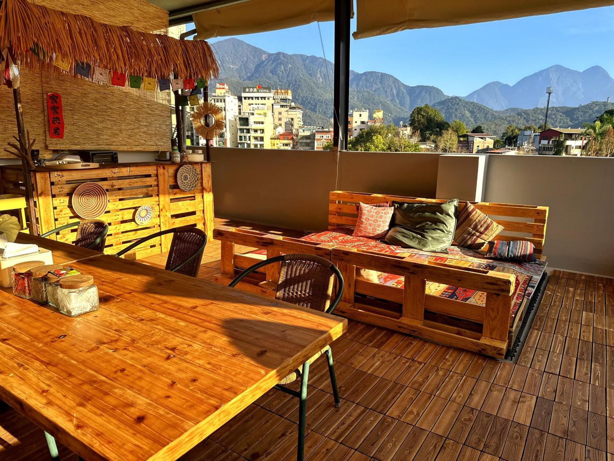 Dreamy Nomads Hostel日月潭背包客 Yuchi Εξωτερικό φωτογραφία