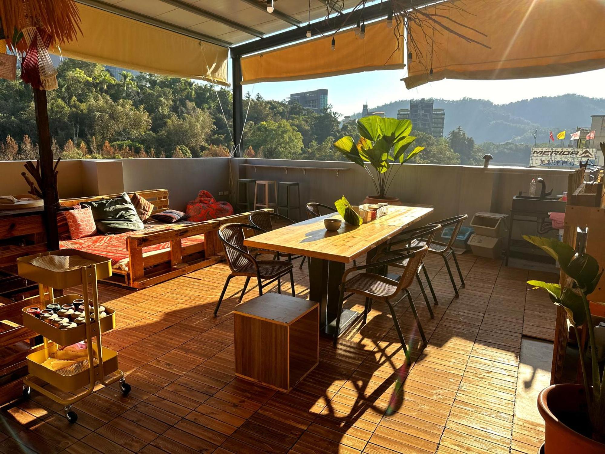 Dreamy Nomads Hostel日月潭背包客 Yuchi Εξωτερικό φωτογραφία